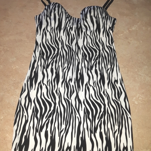 Zebra Print Mini Dress Shapewear Slip - Picture 4 of 8